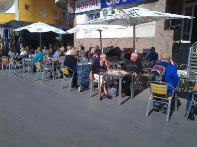 Hostal Gran Via Levante ตอร์เรเวียคา ภายนอก รูปภาพ